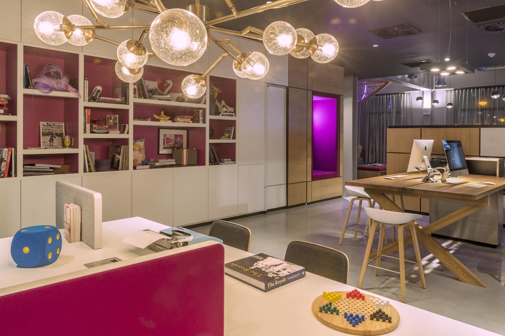 MOXY LONDON EXCEL 28/32