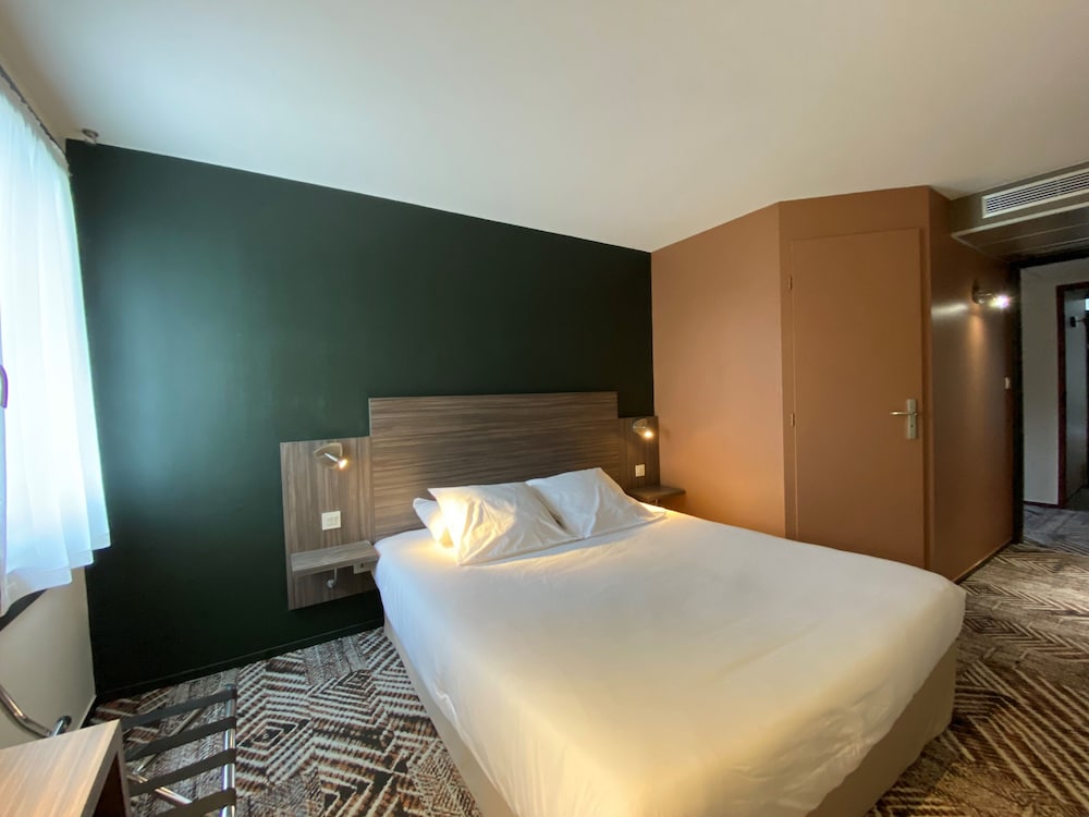 Loreak Hotel 6/40