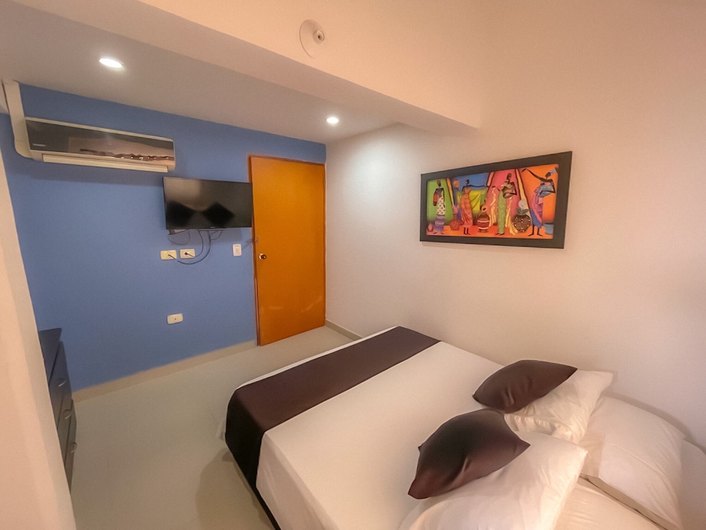Sweet Caribbean Hotel 8/18