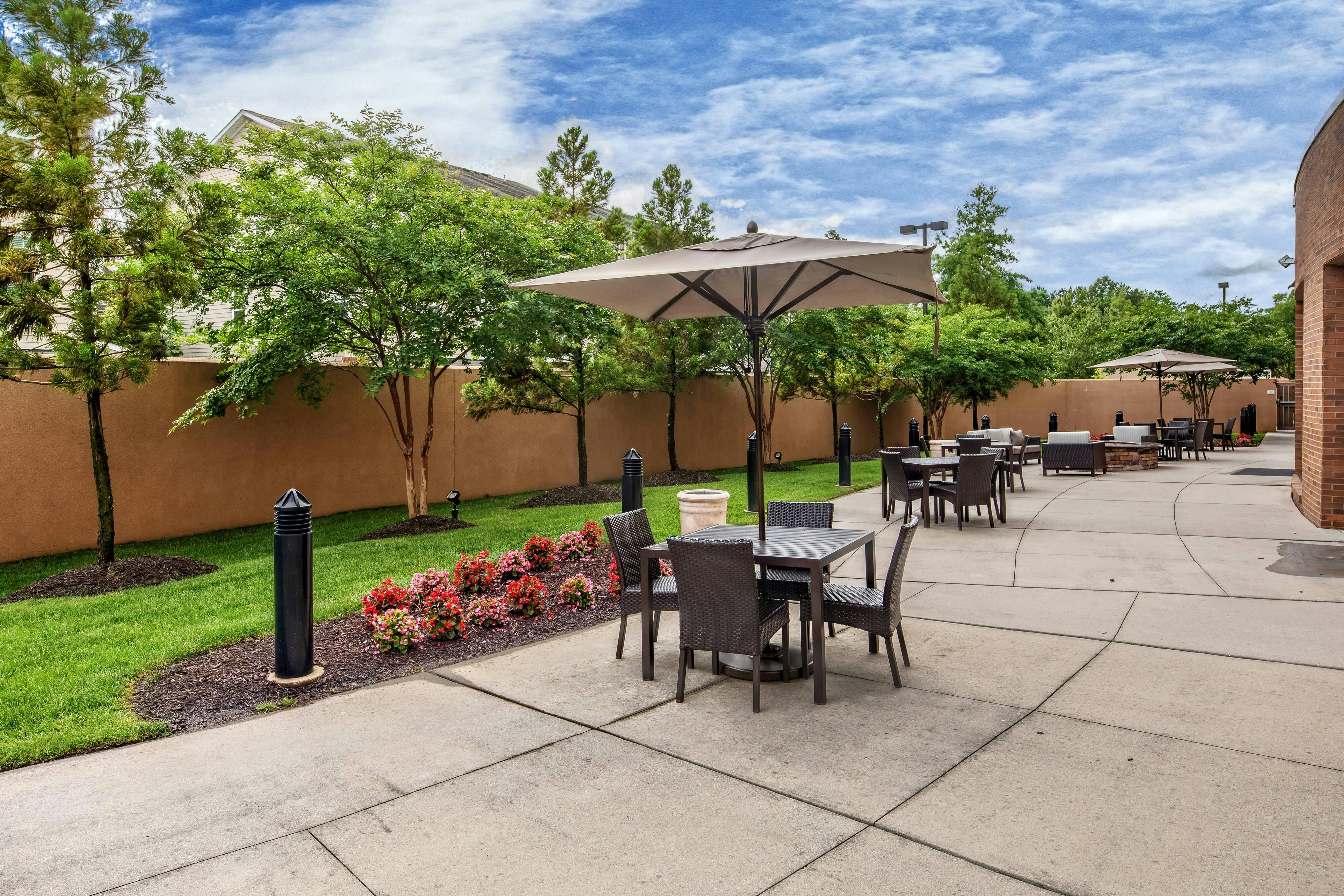 Courtyard by Marriott Newport News Airport 19/19