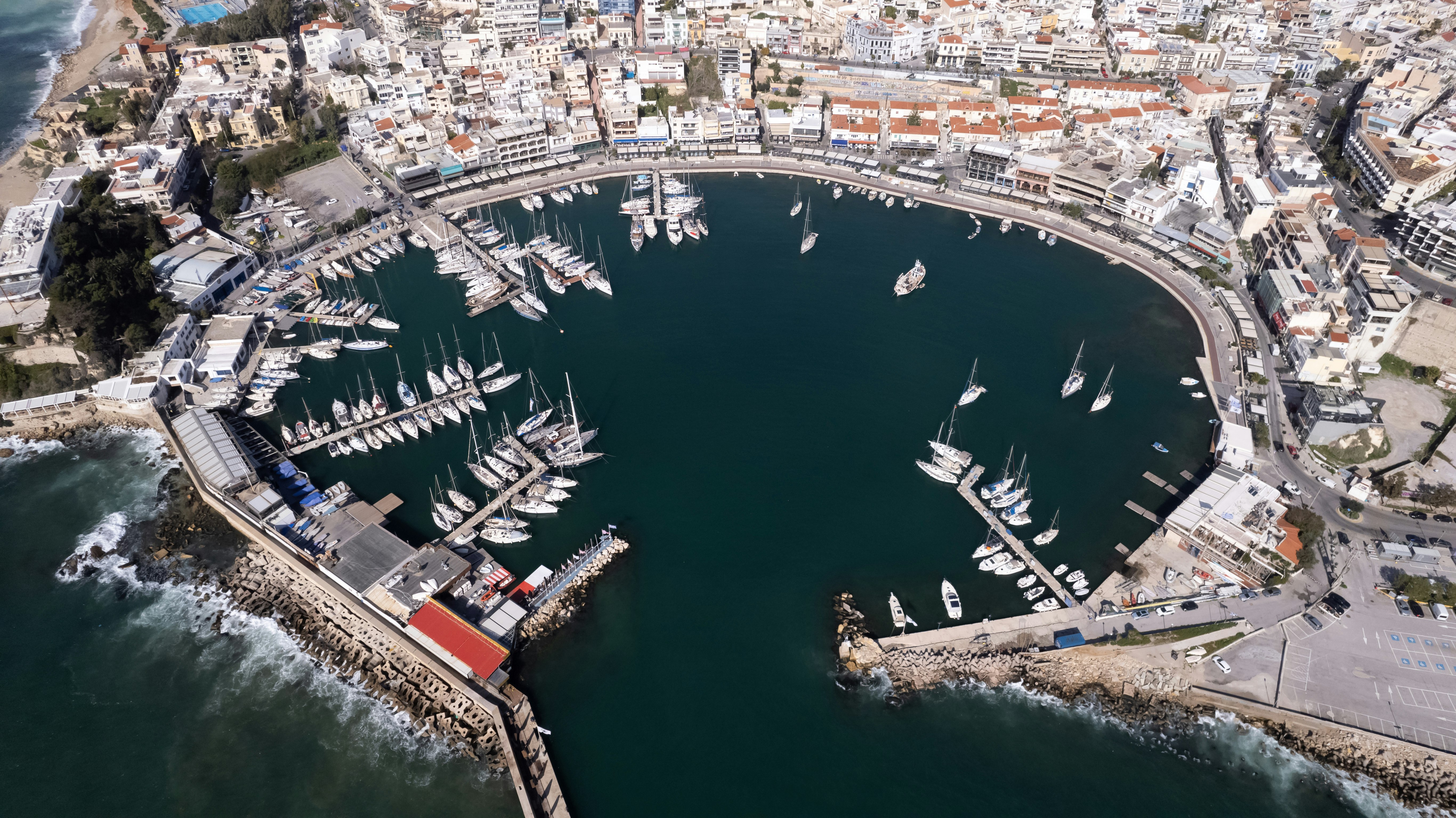Mitsis NU Piraeus Port 40/42