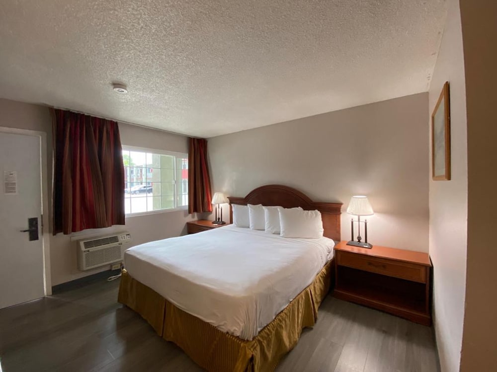 Days Inn by Wyndham Chico 11/40