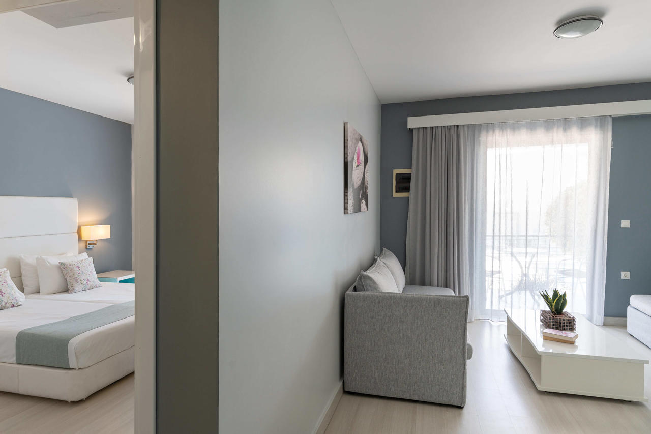 Sunrise Village Hotel 19/36
