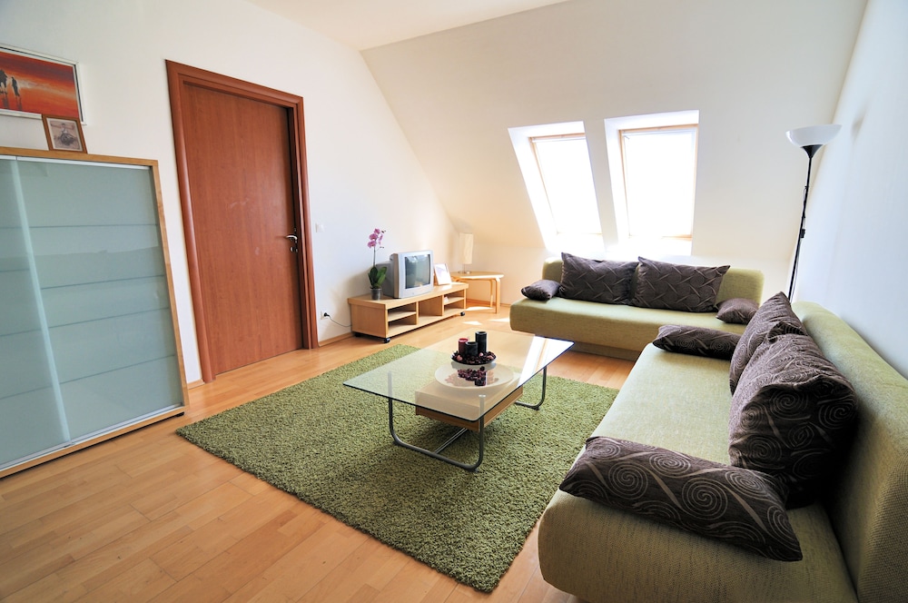 Comfort Apartments 40/52