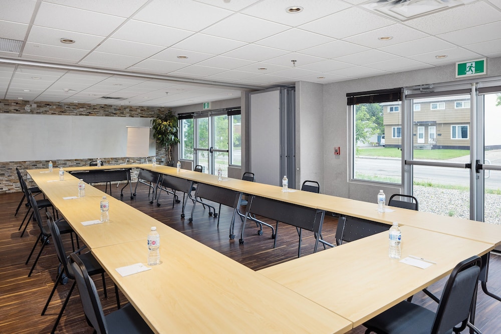Home Inn Suites Yorkton 61/65