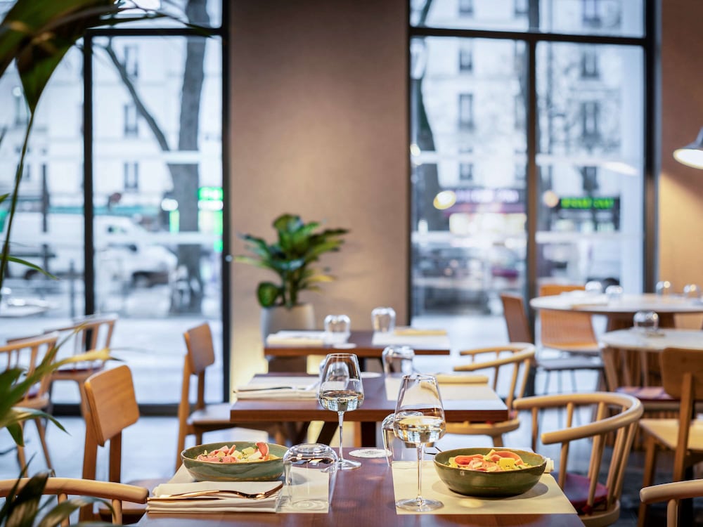NOVOTEL BELLEVILLE PARIS 20 54/69