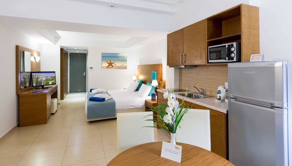 Asterias Beach Resort 31/47