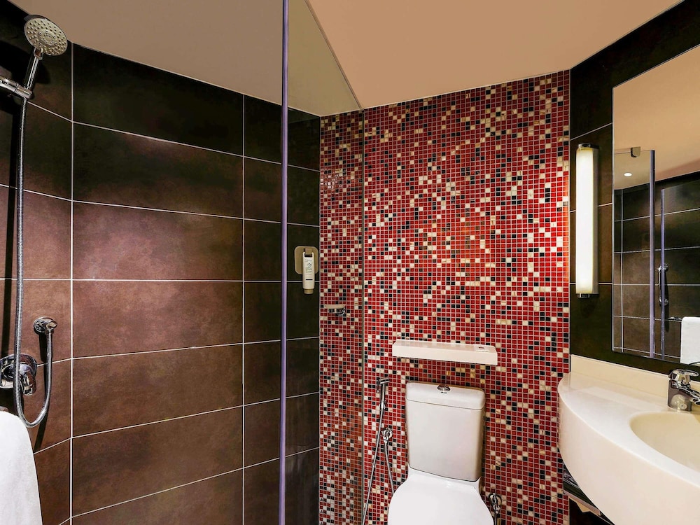 IBIS HYDERABAD HITEC CITY 70/70