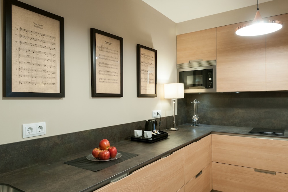 Suites Murillo Segovias 47/82