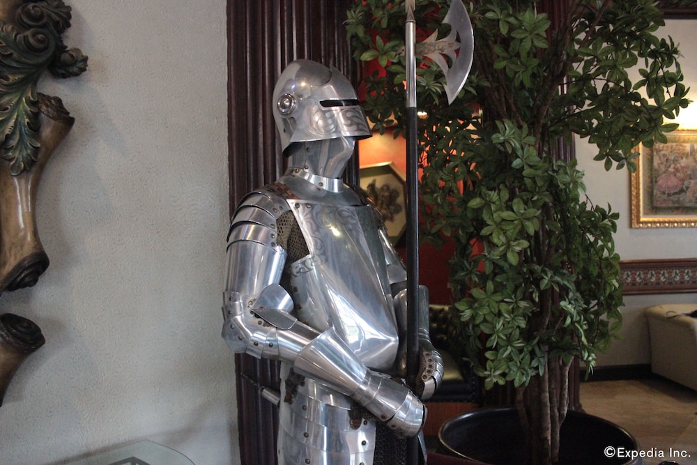 Camelot Hotel Quezon City powered by Cocotel 42/75