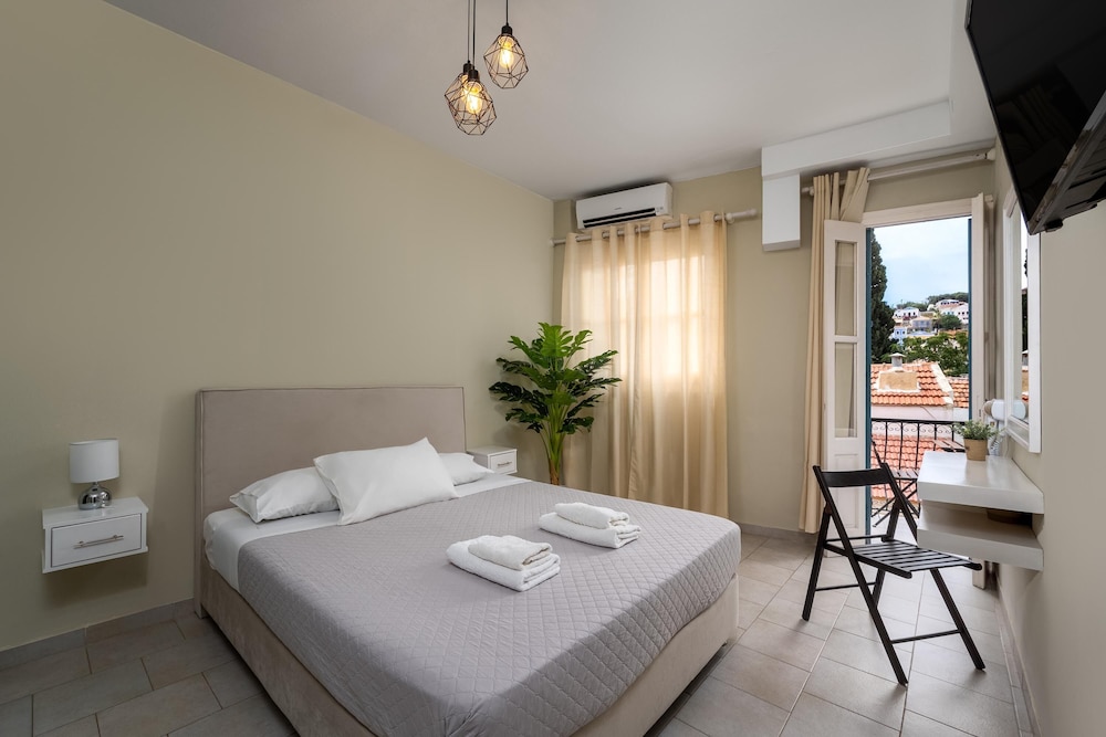 Maravelia Apartments 17/50