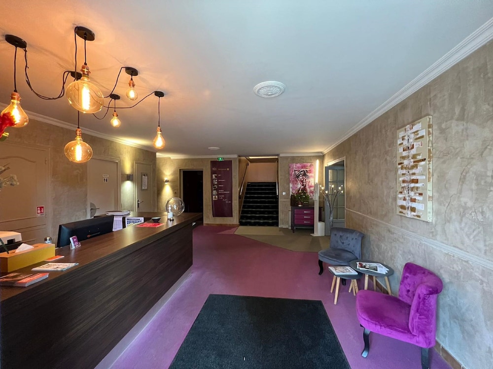 HOTEL SAINT-ROMAIN 4/58