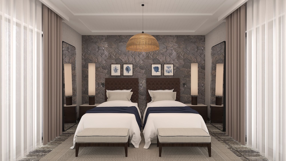 The Norm Le Chic Bodrum 35/75