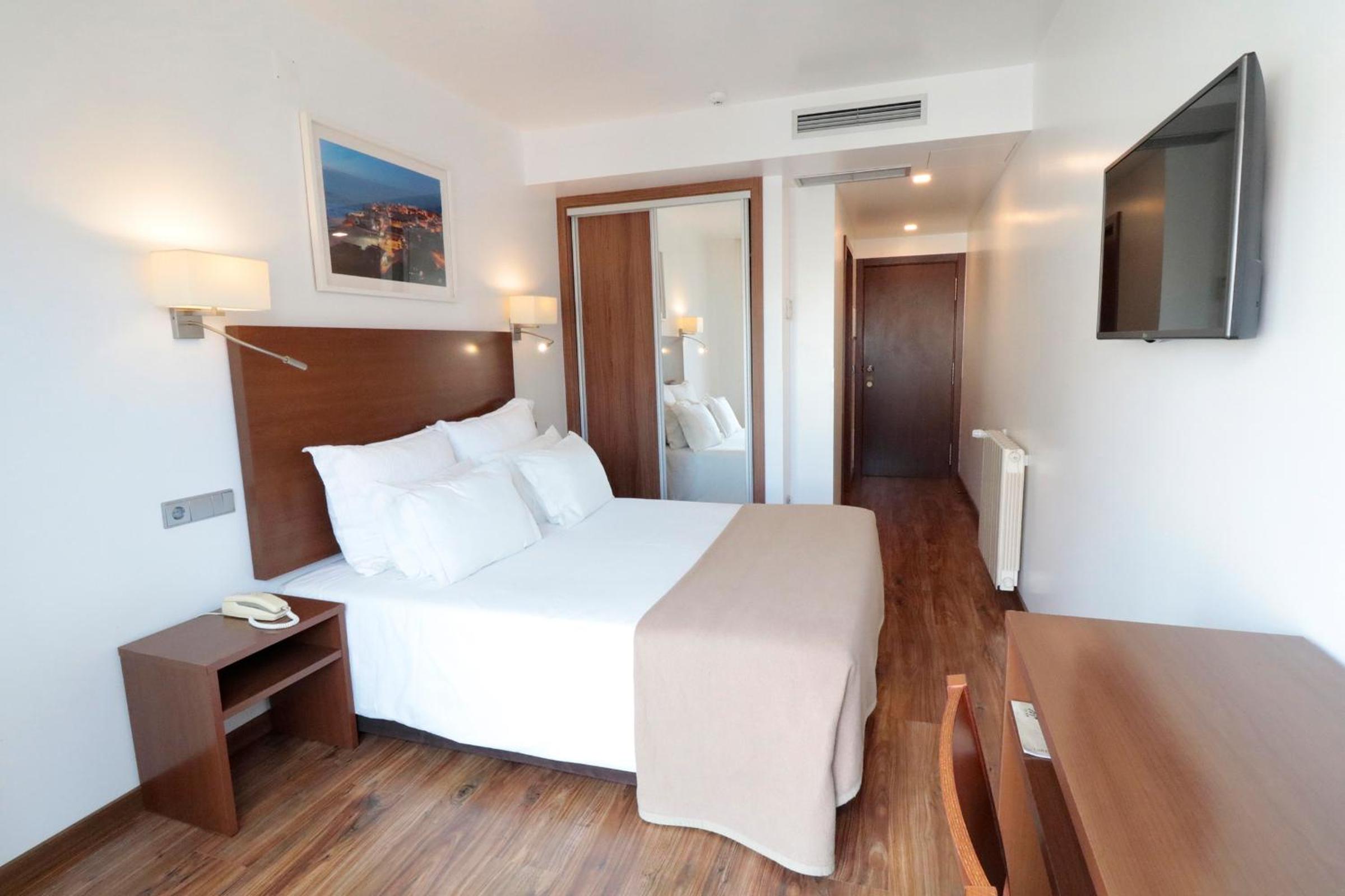 Room, Double Bed, Land View