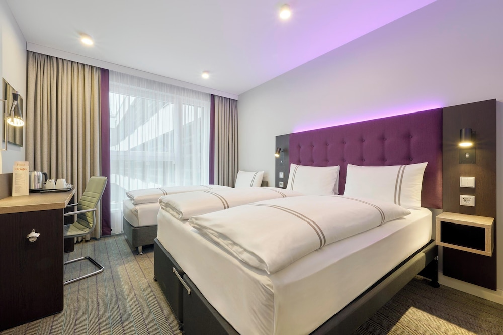 Premier Inn Stuttgart Zuffenhausen 12/44