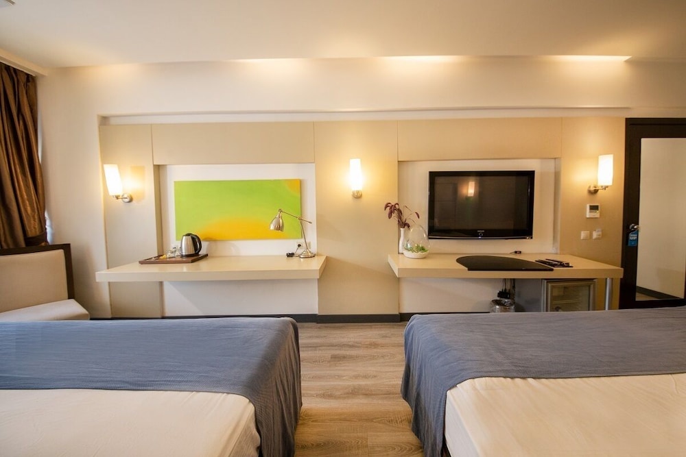 My Hotel 25/55