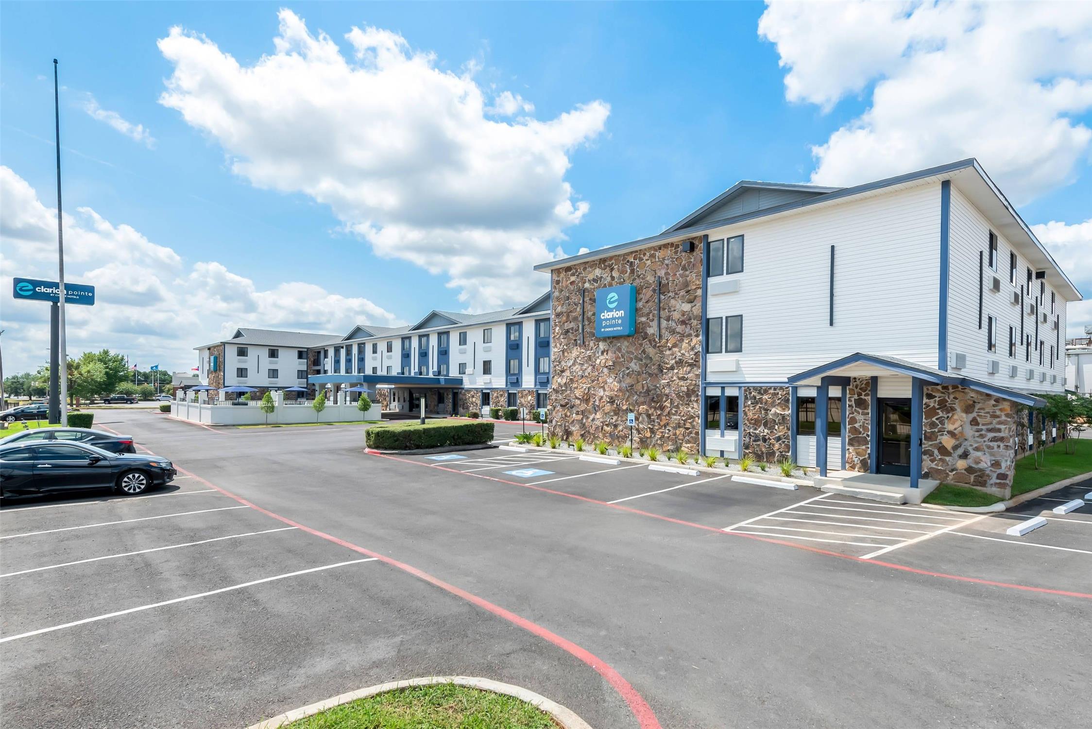 Clarion Pointe Shreveport West 35/45