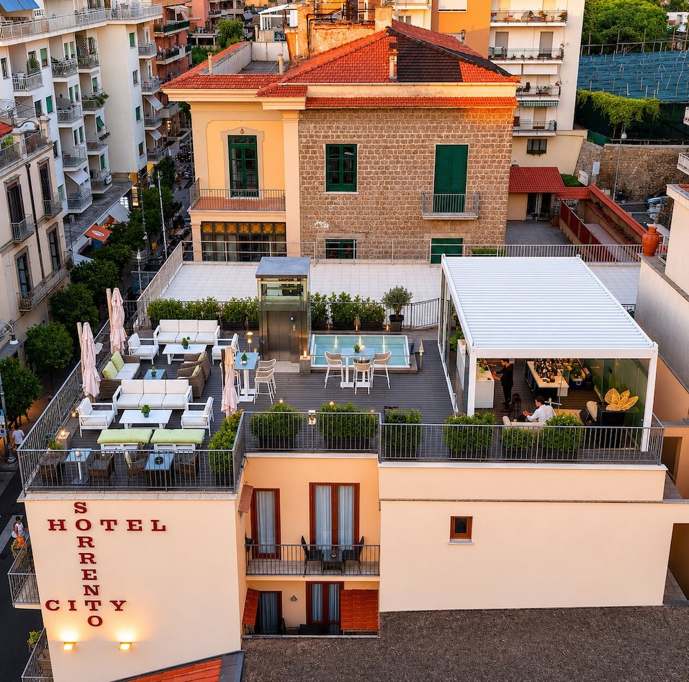 Sorrento City Hotel 2/76