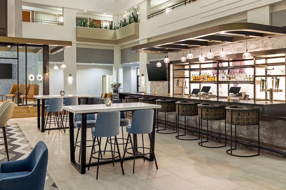 Sheraton Chicago O Hare Airport Hotel 55/73