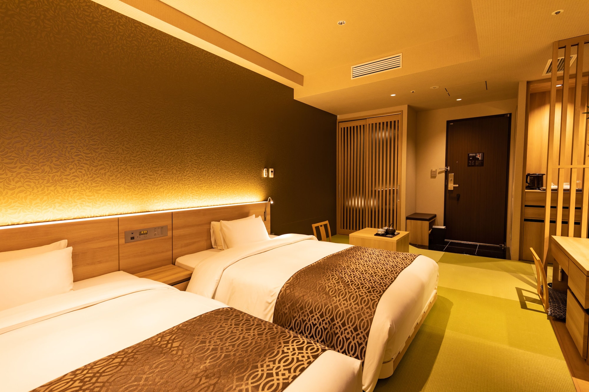 Japanese, Superior, Twin Beds