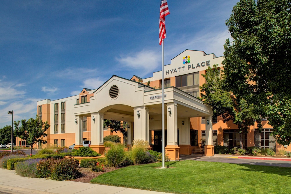 Hyatt Place Boise/Towne Square 68/70