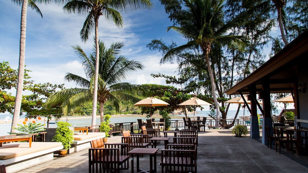 MAEHAAD BAY RESORT 52/68