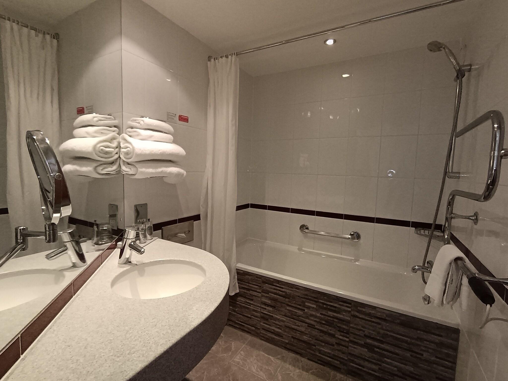 غرفة بسريرين كوين، Future Inns Cardiff Bay 3/3