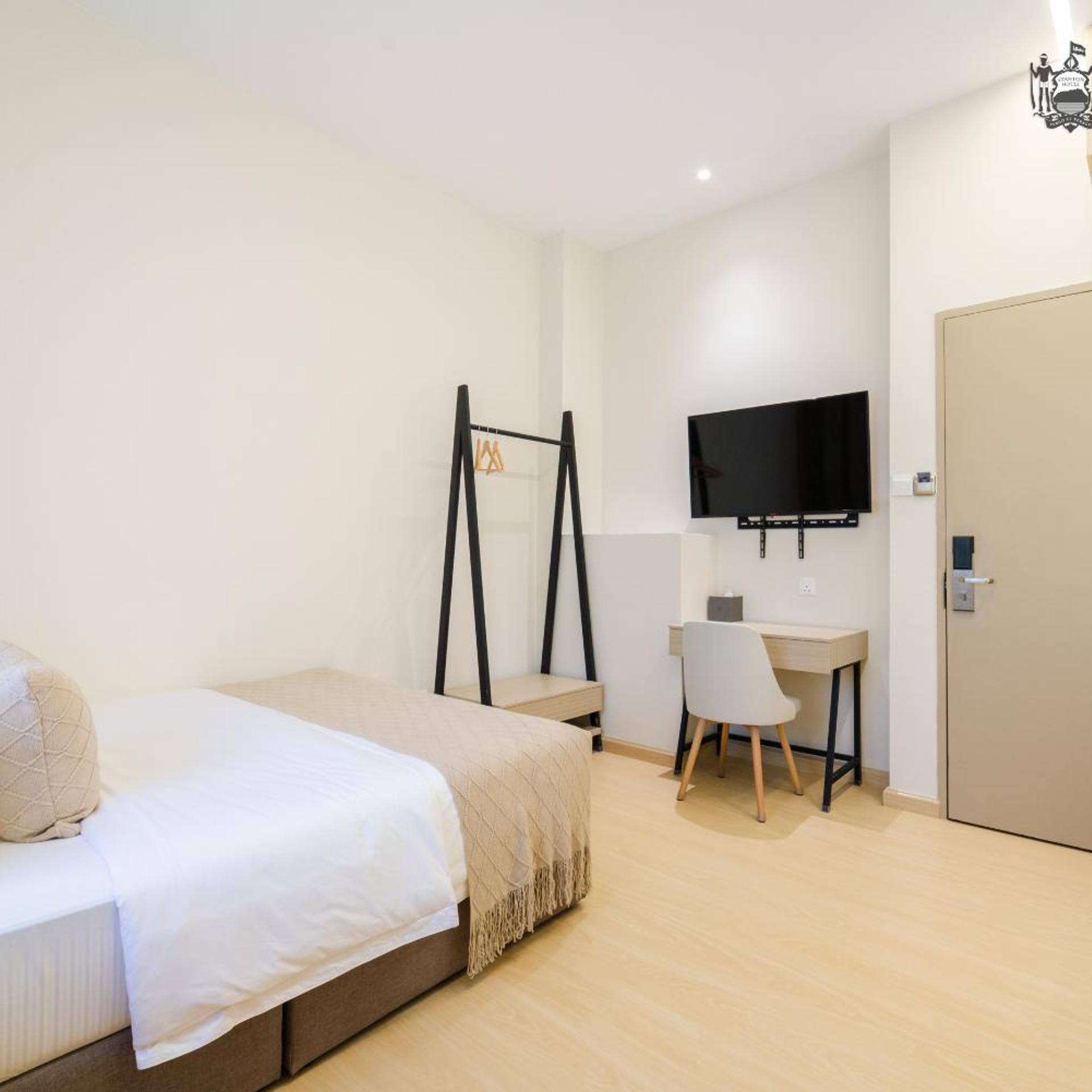 Stanton Gaya Hotel 27/49