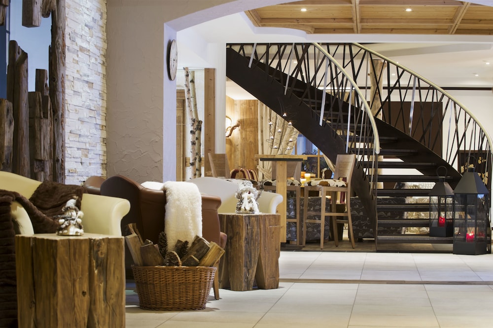 SPORTHOTEL ROMANTIC PLAZA 8/48