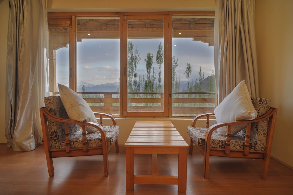 Sangto Villa Resort 12/13