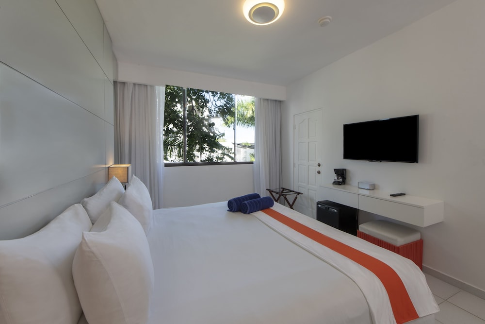 Viva Heavens by Wyndham A Trademark All Inclusive 42/63