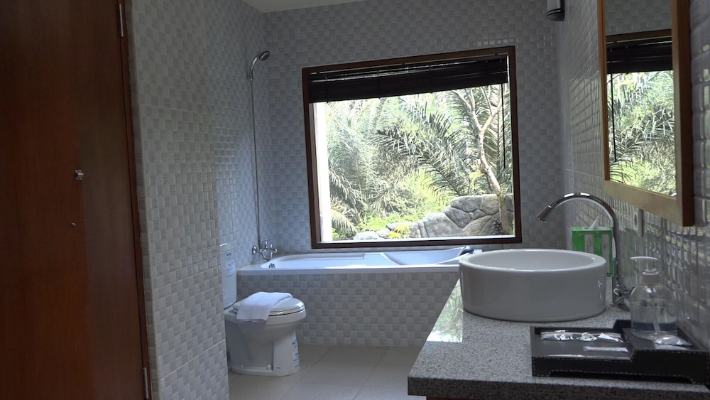 Bali Jungle Huts 48/50