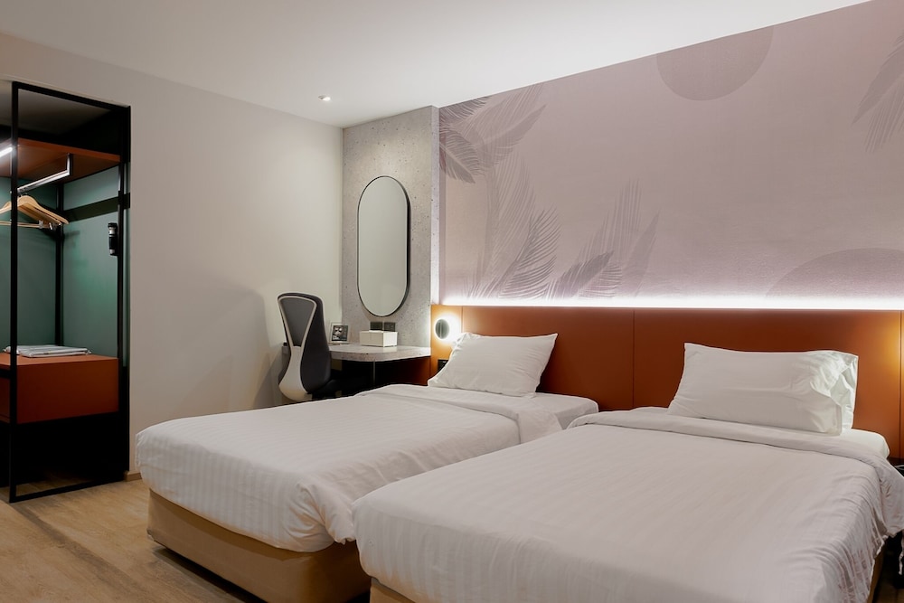 Buri Sriphu Hotel 18/66