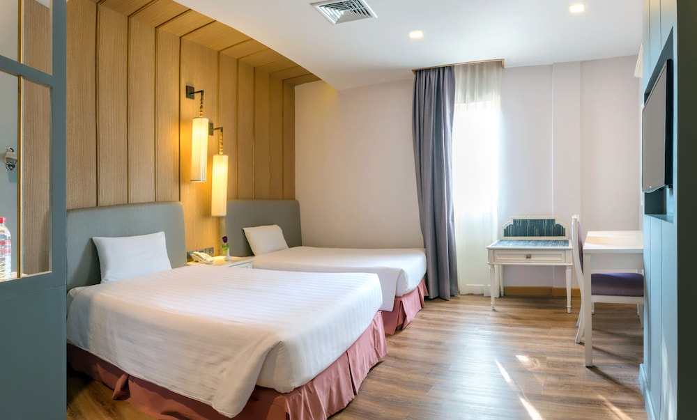 Royal Rattanakosin Hotel 30/63