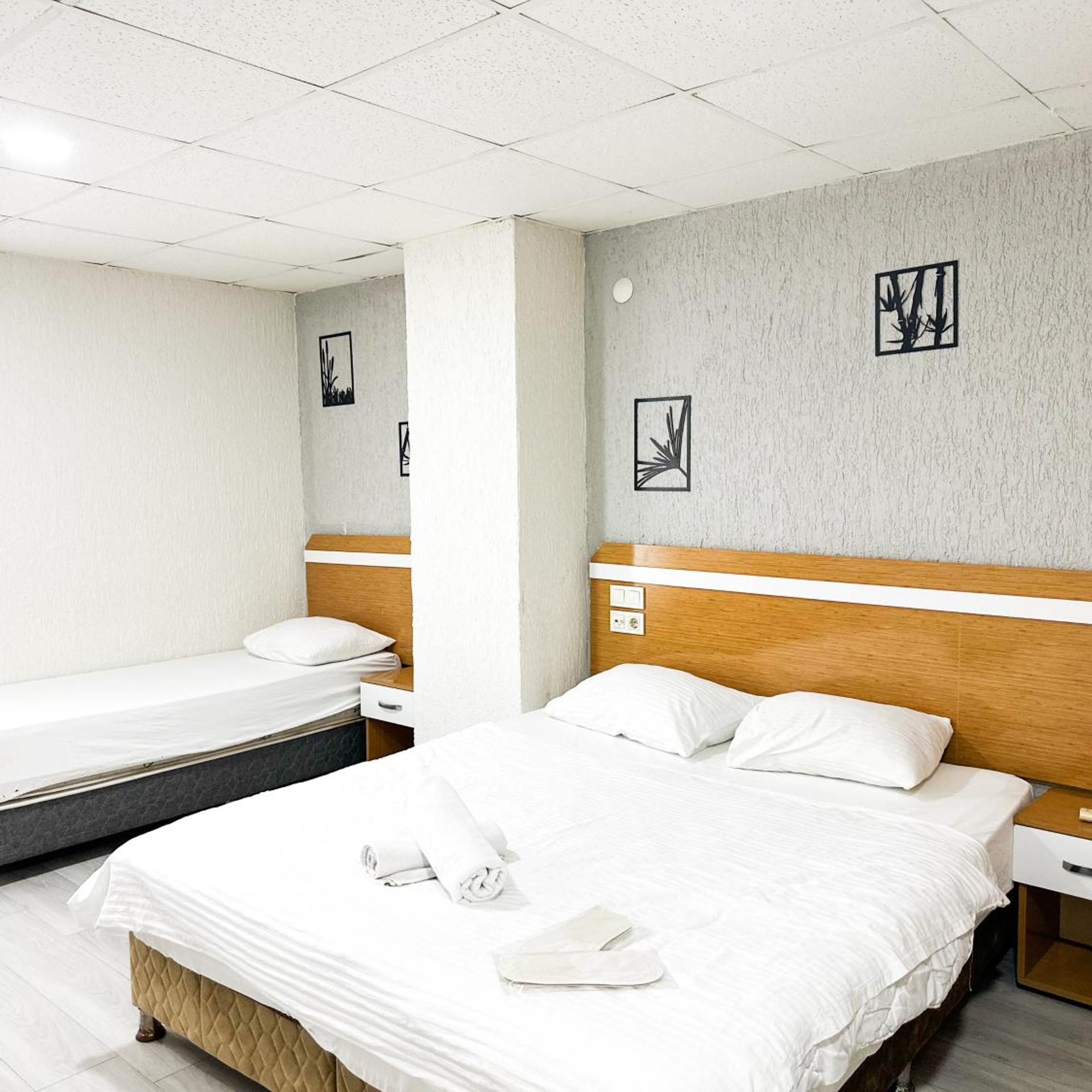 Standard, Double or Twin Bed