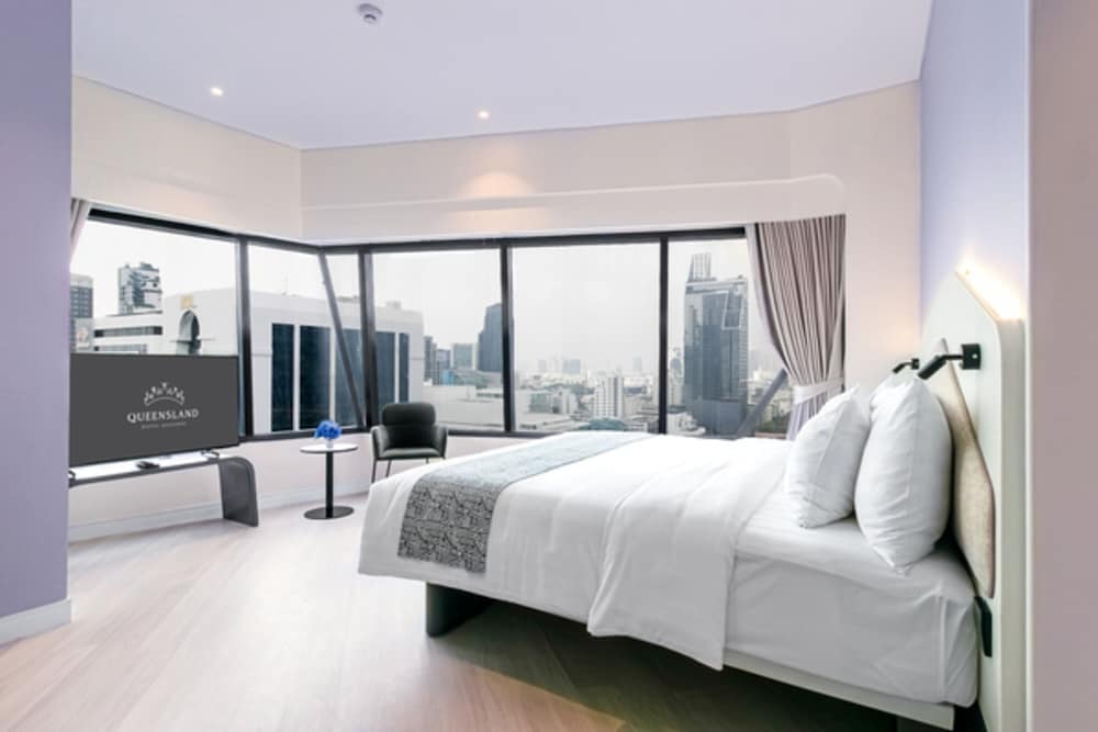 Queensland Hotel Bangkok 17/50