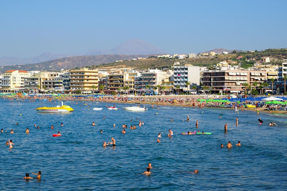 Ac Homes Christos 25/37