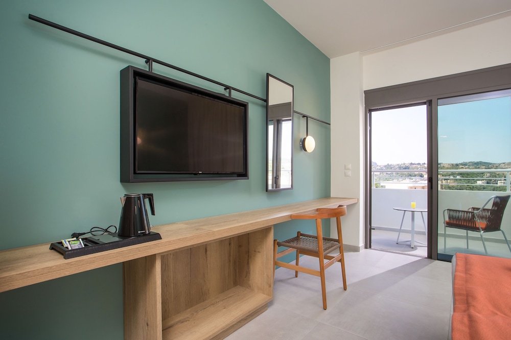 Mazoren Art Hotel 11/60