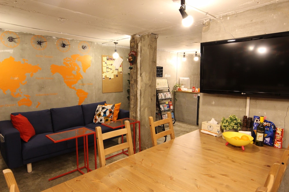 Bunk Guest House - Hostel 41/72