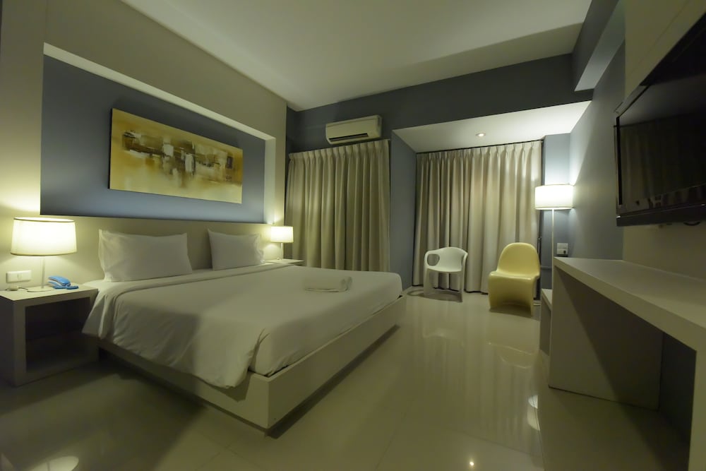 Trendy Hotel 17/44