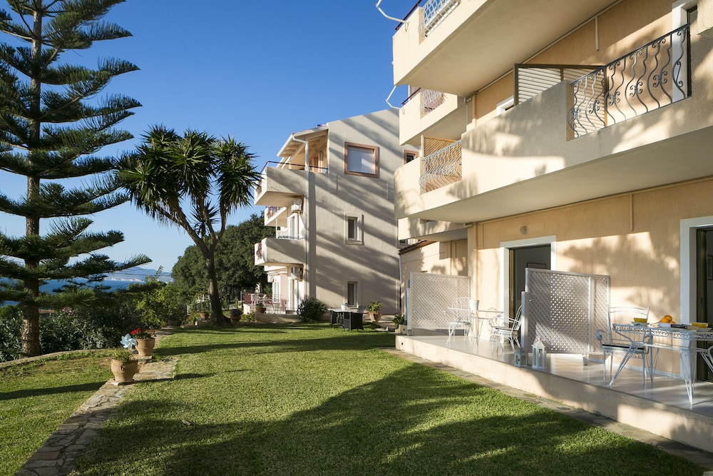 Panorama Fanari Studios Apartments 74/77