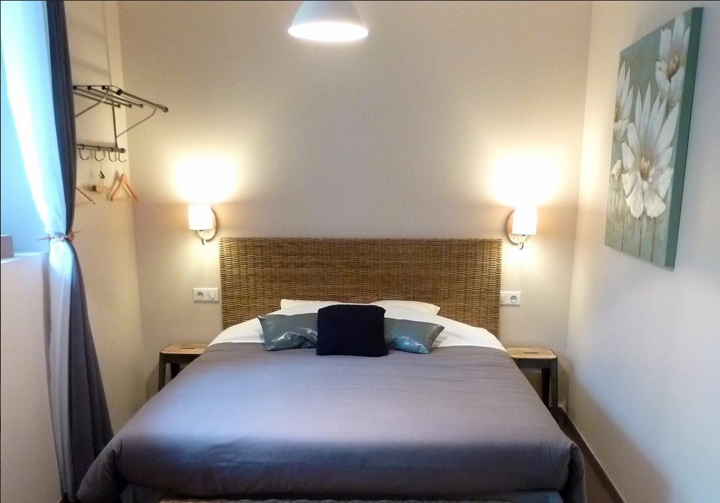 AUBERGE DU VIEUX LANAS 9/23