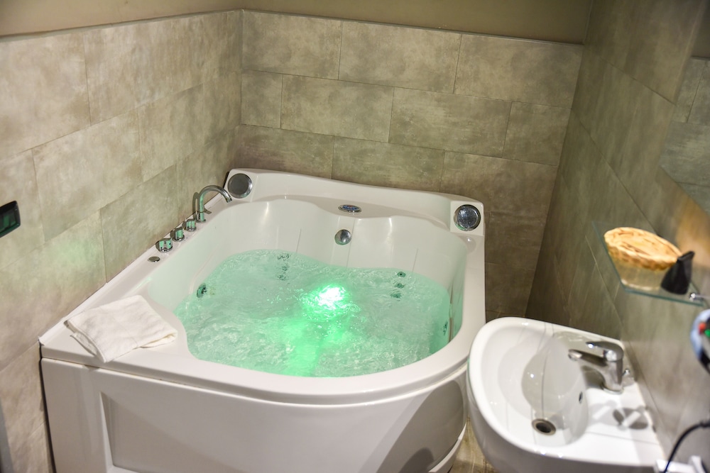 Mirosa Bed And Breakfast 30/50