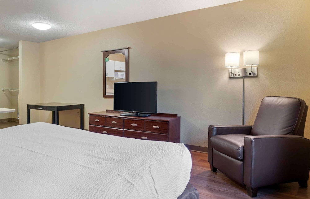 Extended Stay America - Detroit - Novi 25/36