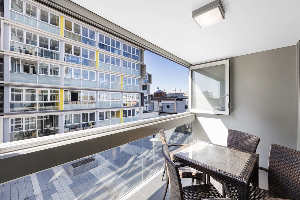 iStay Precinct Adelaide 9/79