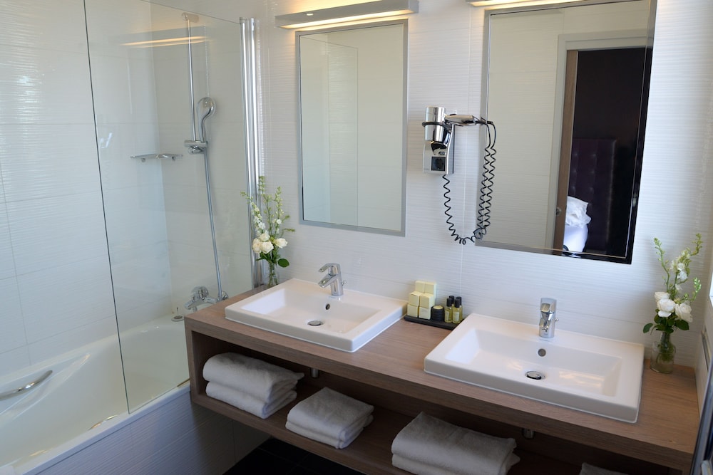 Hotel Saint Charles Paris 24/26