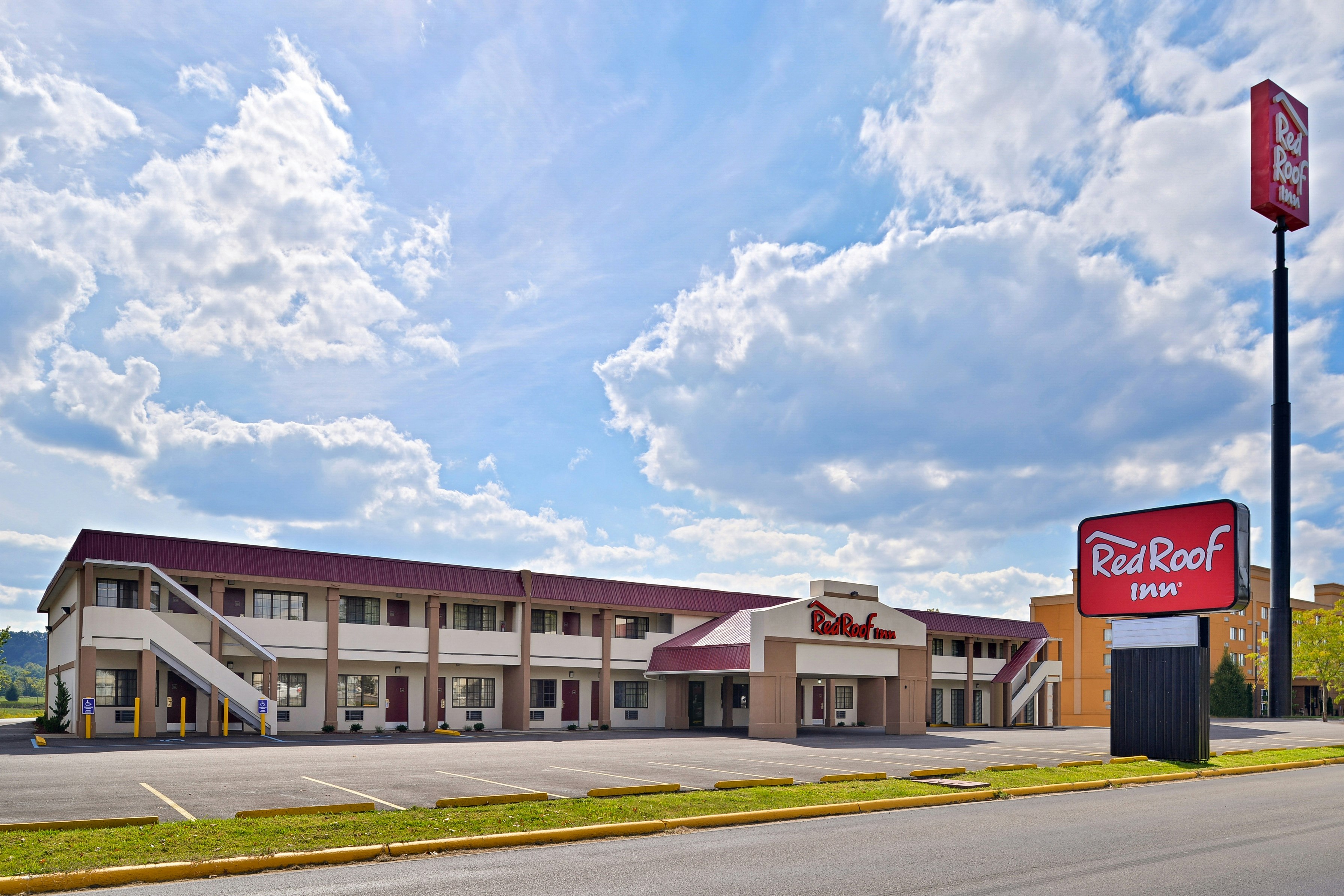 Red Roof Inn Marietta 24/24