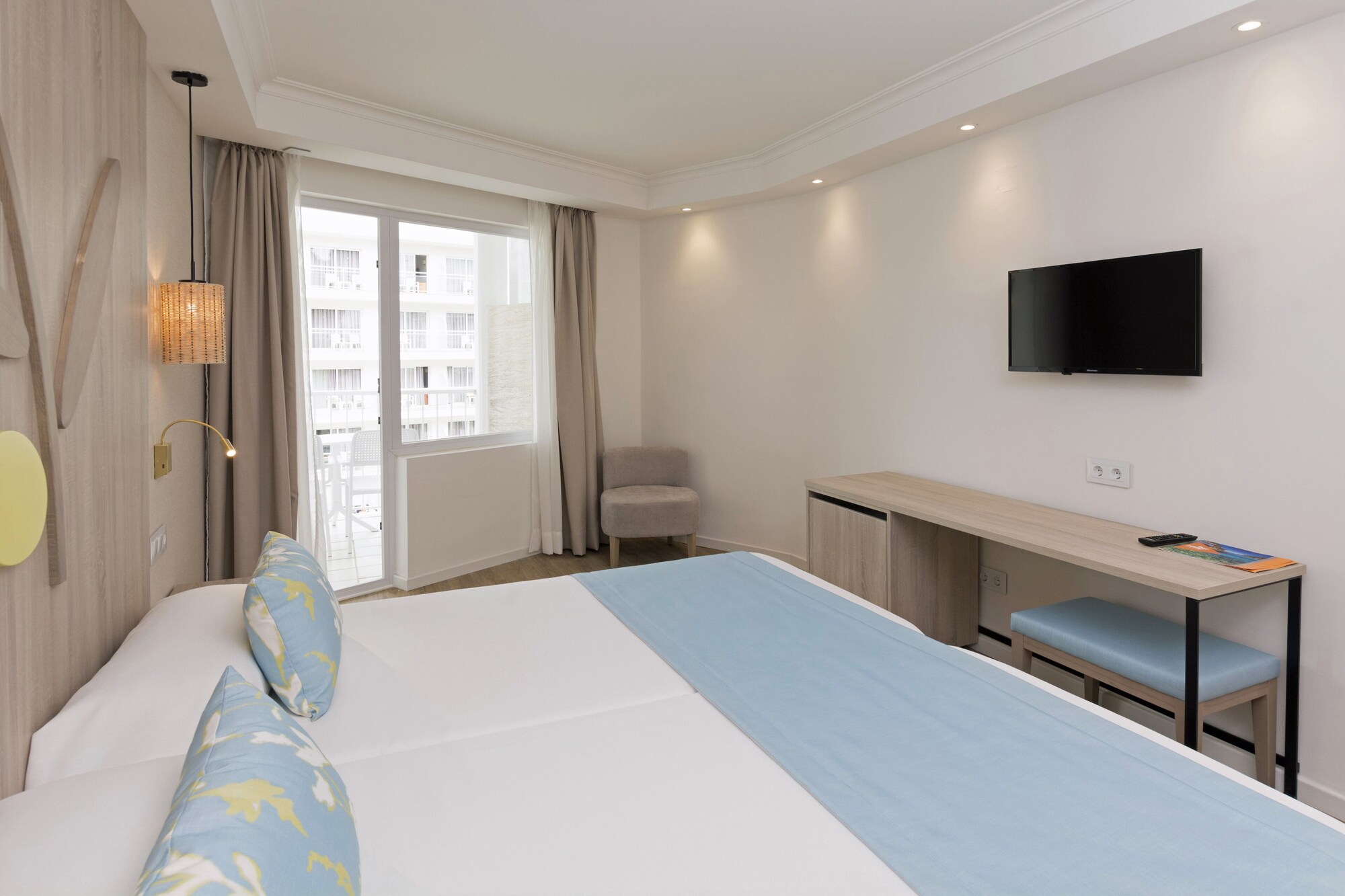 Standard, Twin Beds, Balcony