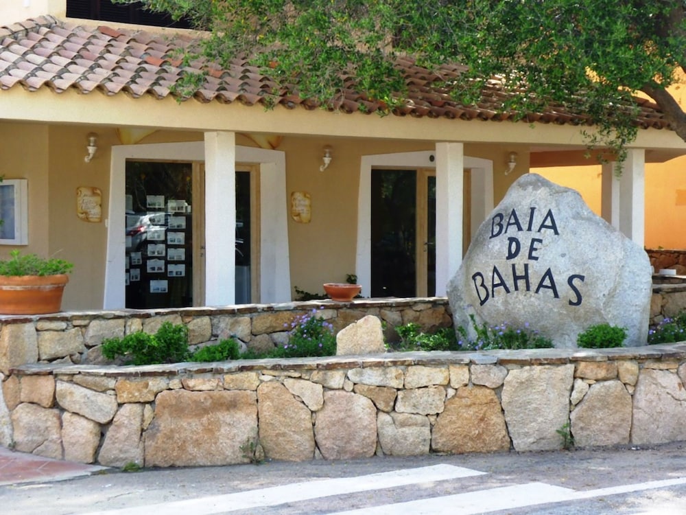 BAIA DE BAHAS - APARTMENTS AND RESORT 1/34