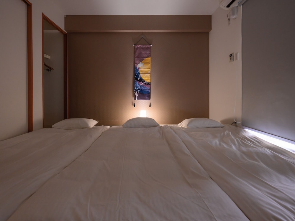 JAPANESE, CONDO